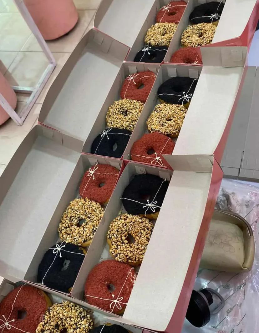 Donat topping isi 3